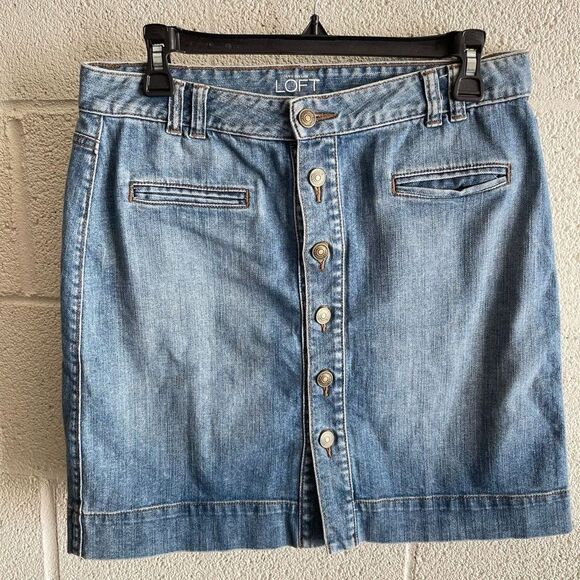 Loft Button Front Denim Mini Skirt Size 2 - Picture 2 of 6